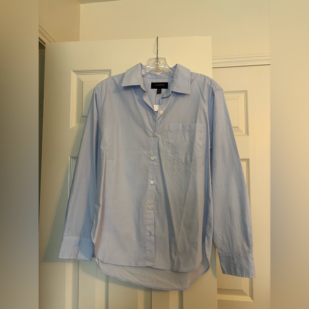 Banana Republic Blue Casual Button Down Shirt